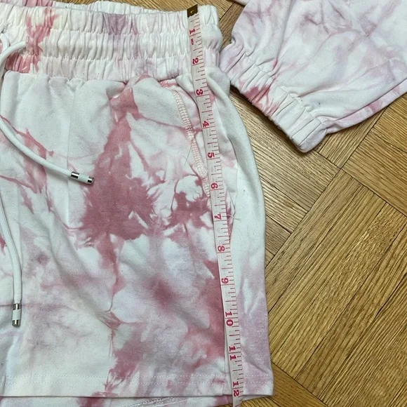 Luna - Picture 9 of 13